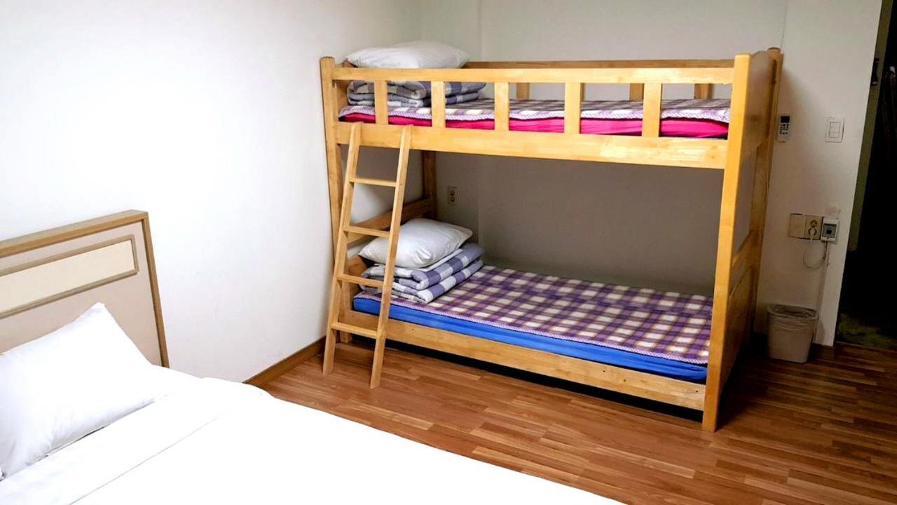 Busan Popcorn Hostel ภายนอก รูปภาพ